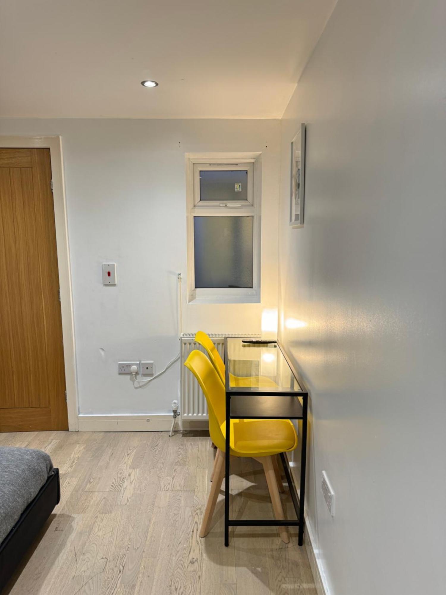 Cozy En-Suite Near Stratford Londres Exterior foto