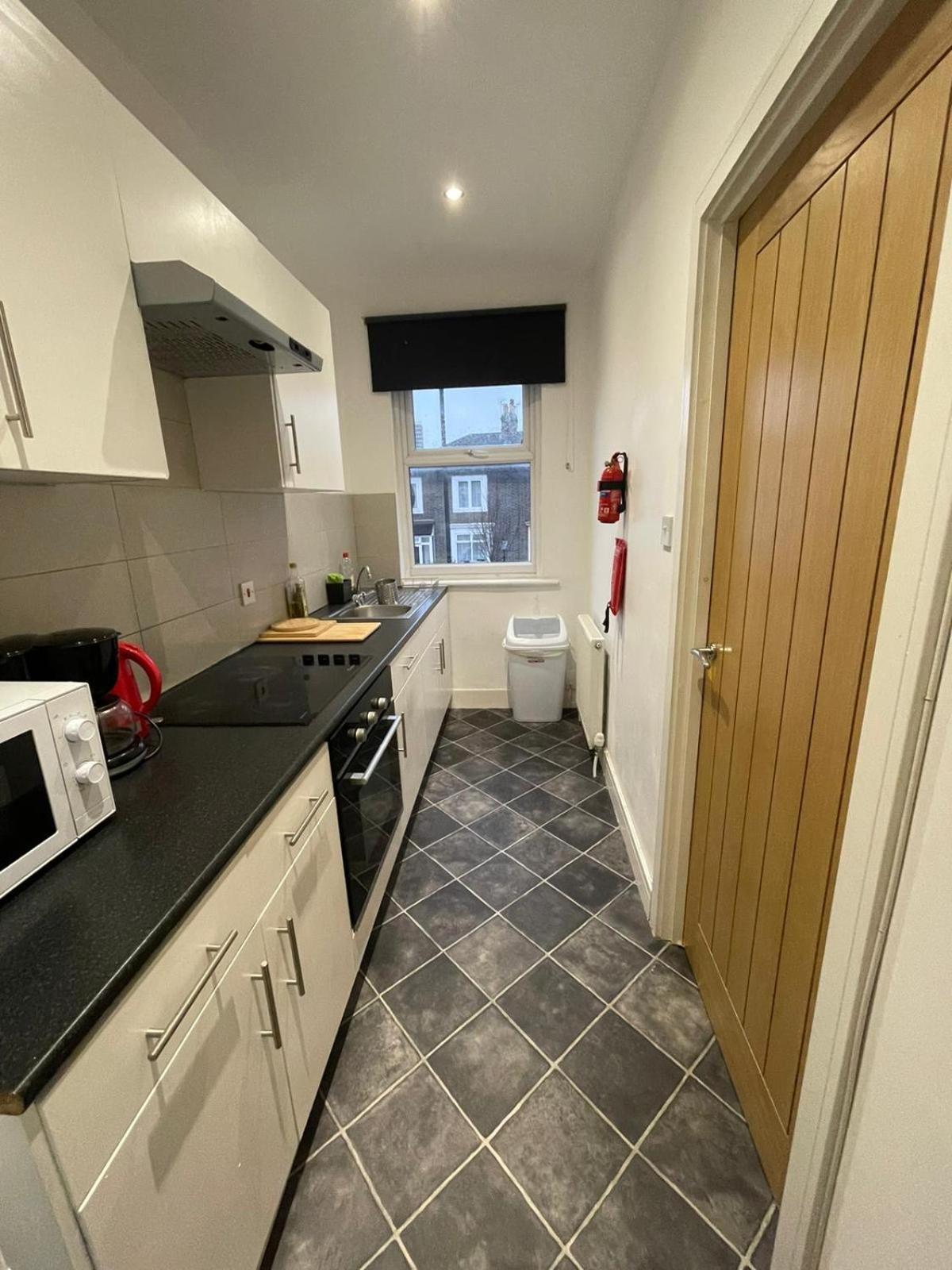 Cozy En-Suite Near Stratford Londres Exterior foto