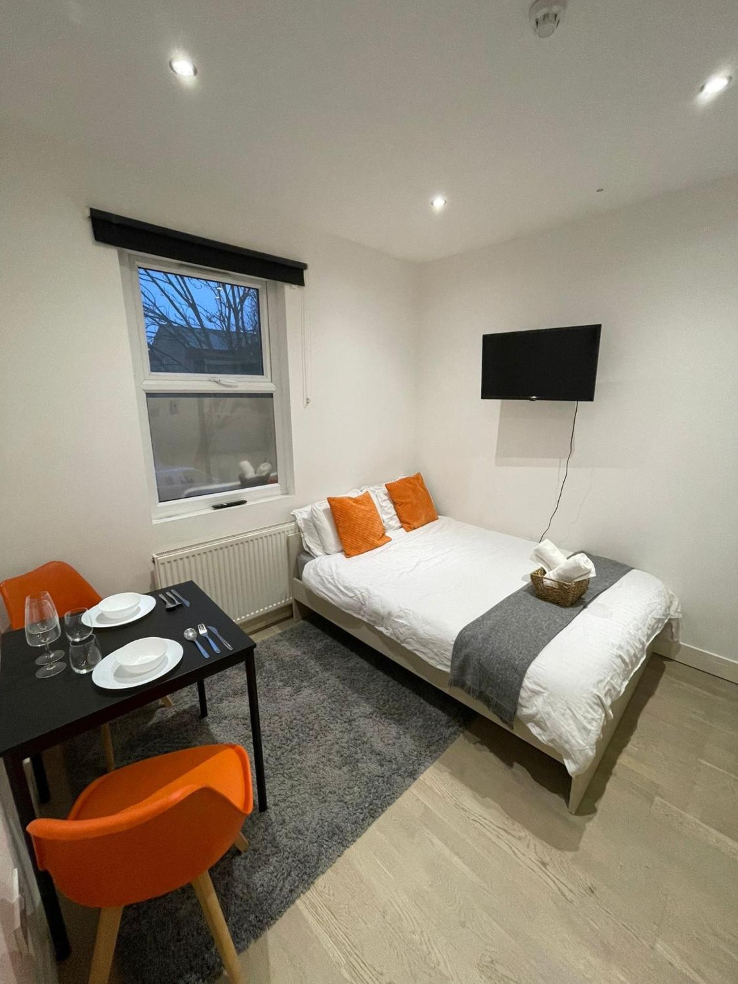 Cozy En-Suite Near Stratford Londres Exterior foto