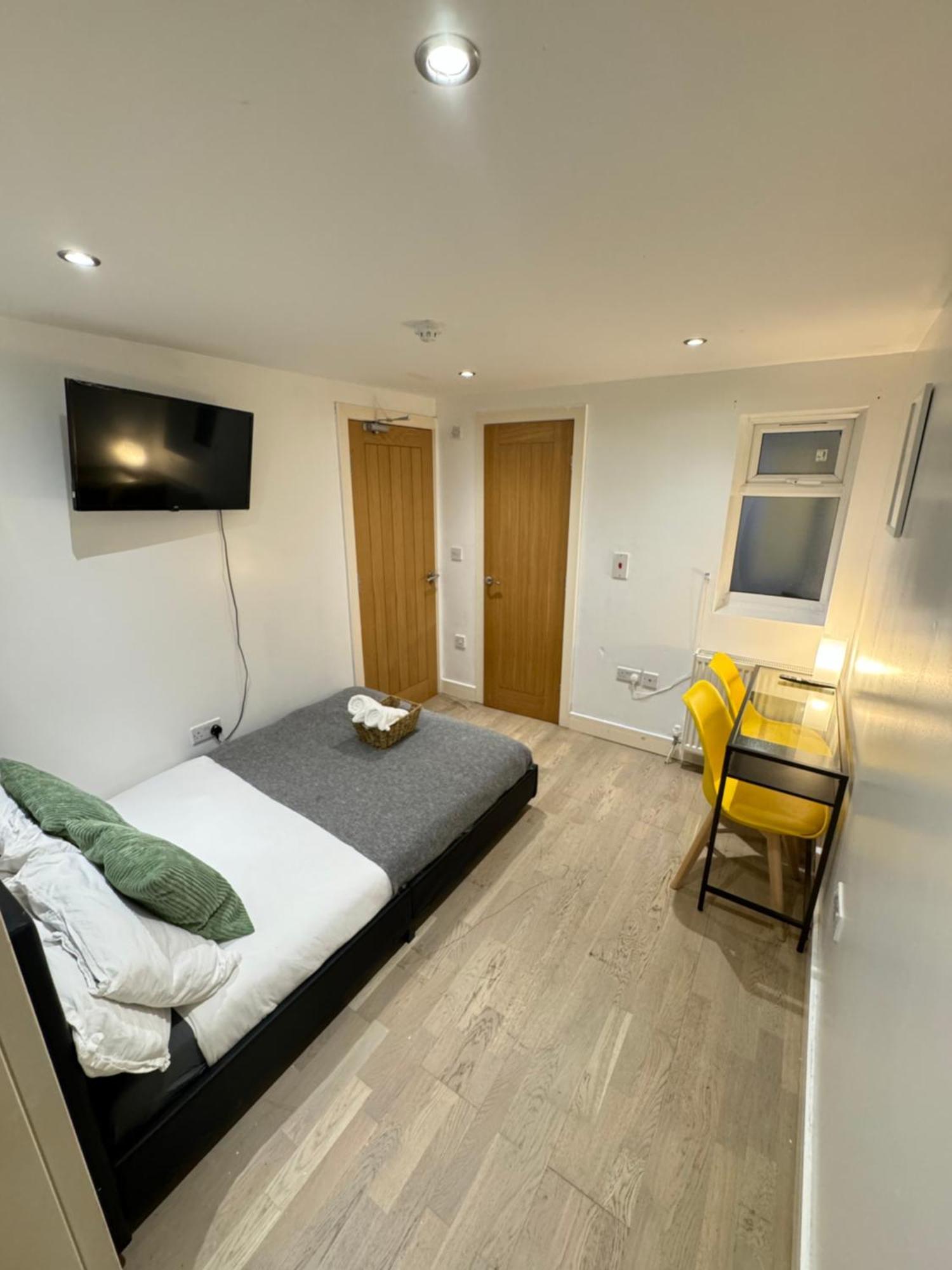 Cozy En-Suite Near Stratford Londres Exterior foto